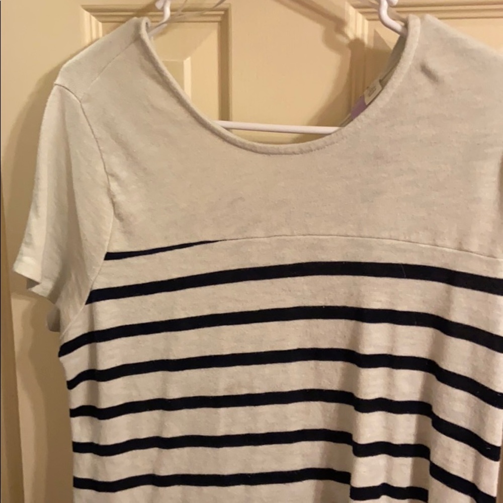 A beautiful striped shirt!!